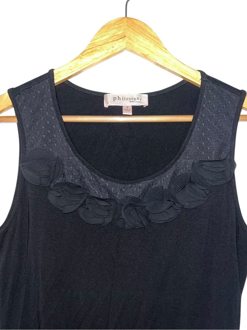 Philosophy Black Sleeveless Floral Appliqué Tank Top Black